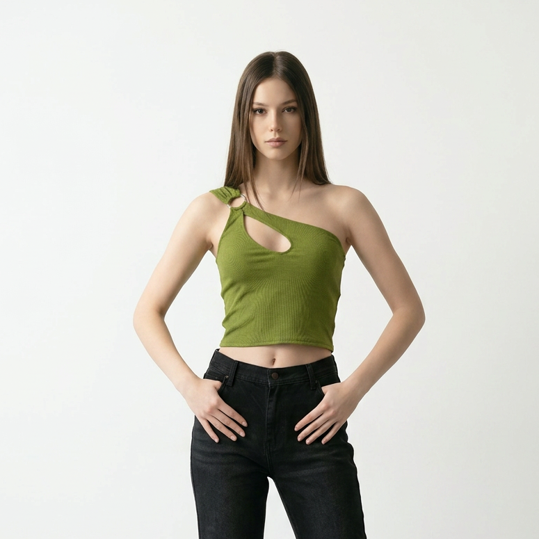 Top de un tirante cut out gota y aro metálico