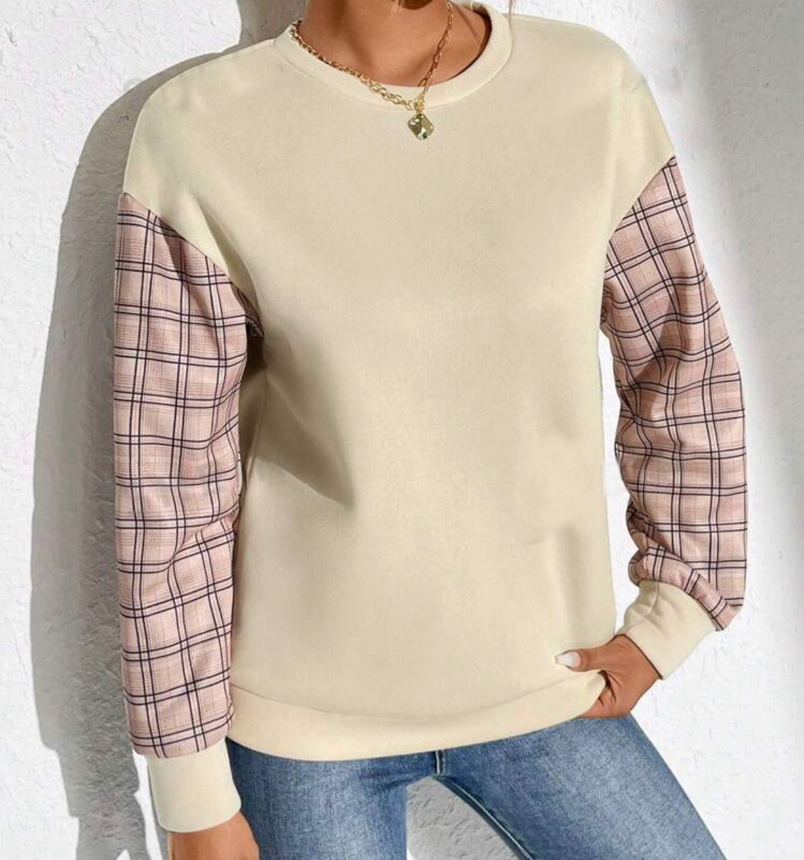 Hoddie con mangas en contraste