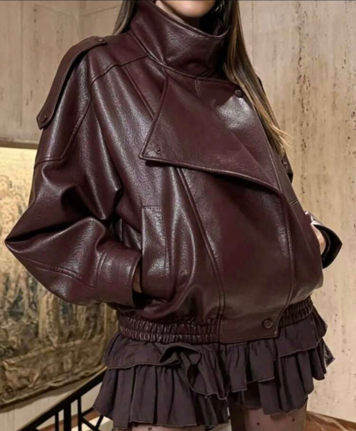 A. Chaqueta kaleia oversize de cuero