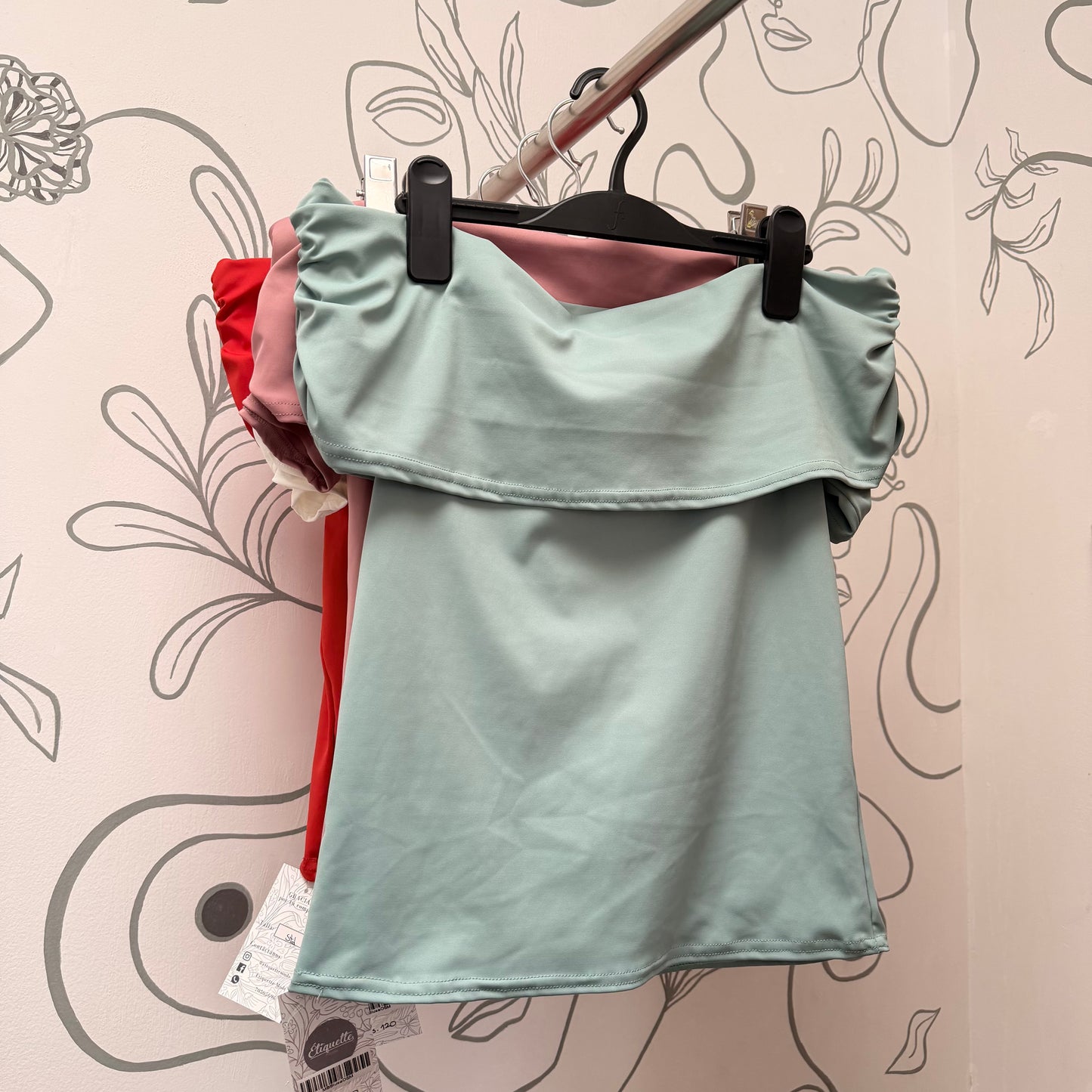 Blusa off shoulder