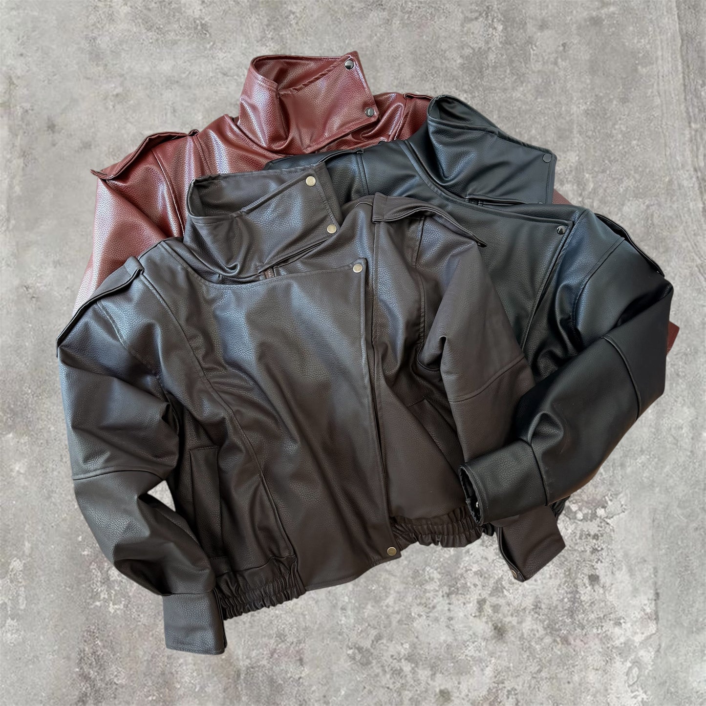 A. Chaqueta kaleia oversize de cuero